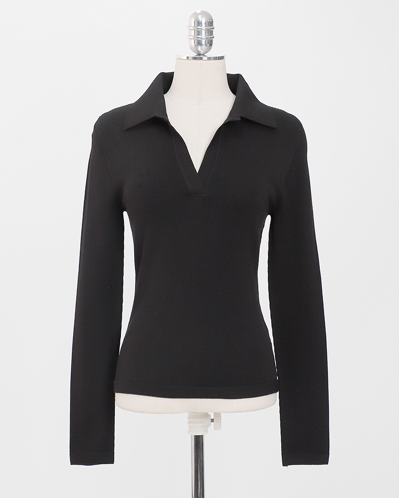 slim-fit open-collar knit<br> (1 color)
