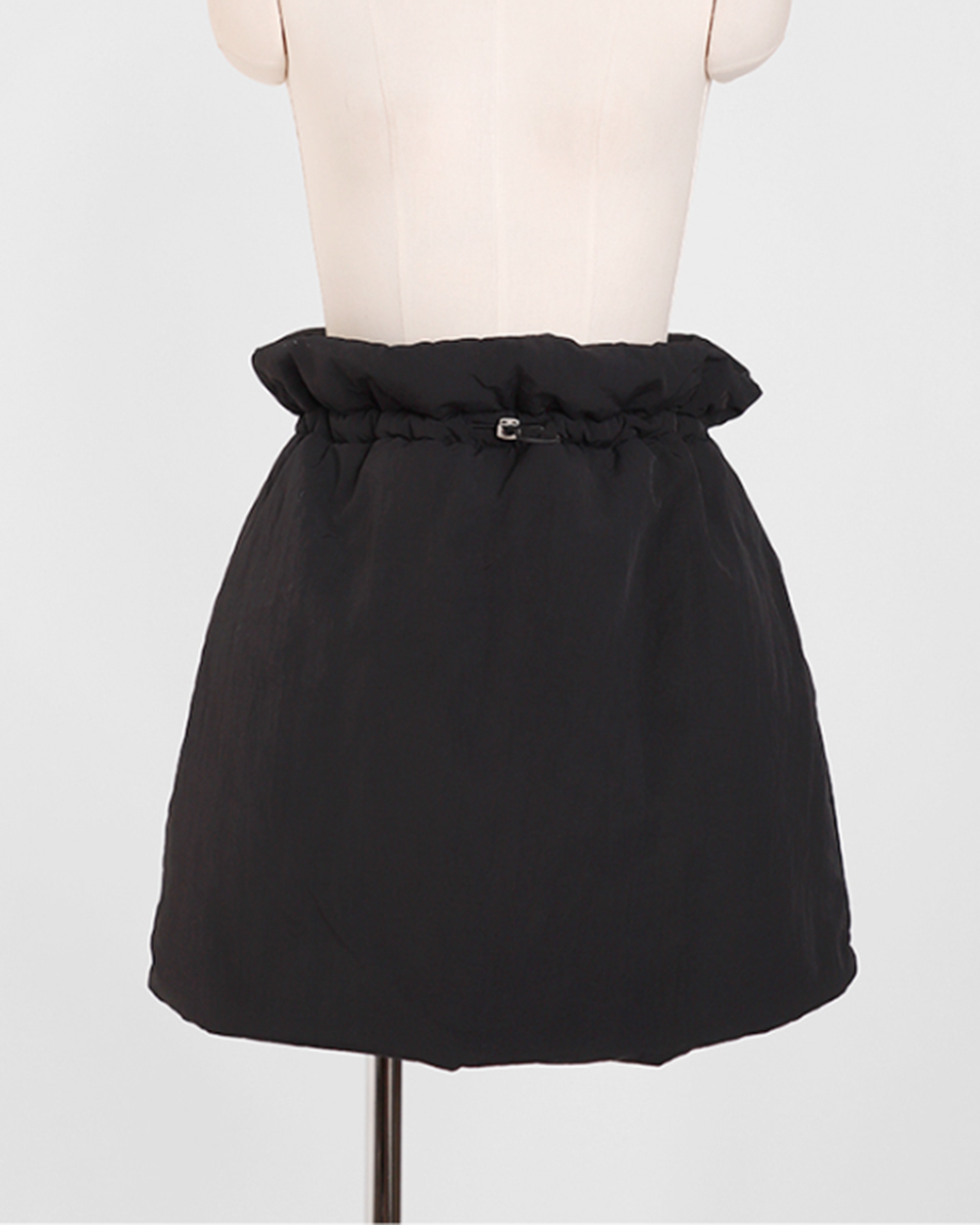 padded string skirt<br> (1 color)
