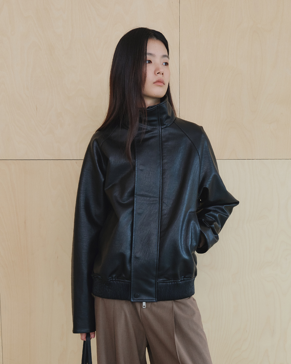 UTG + KUME<br> Faux Leather Highneck Blouson<br> (2 colors)<br> <font color=#82C7E4 size="1.9" face=verdana>(10/26-10/30)</font>