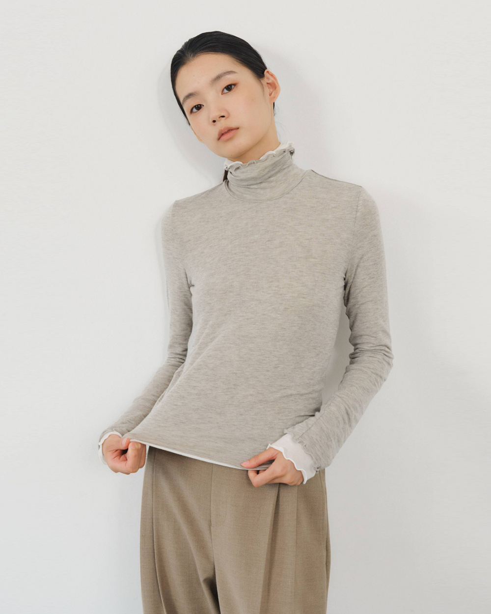 UTG + KUME<br> Layering Turtleneck Top<br> (4 colors)<br> <font color=#82C7E4 size="1.9" face=verdana>(10/26-10/30)</font>